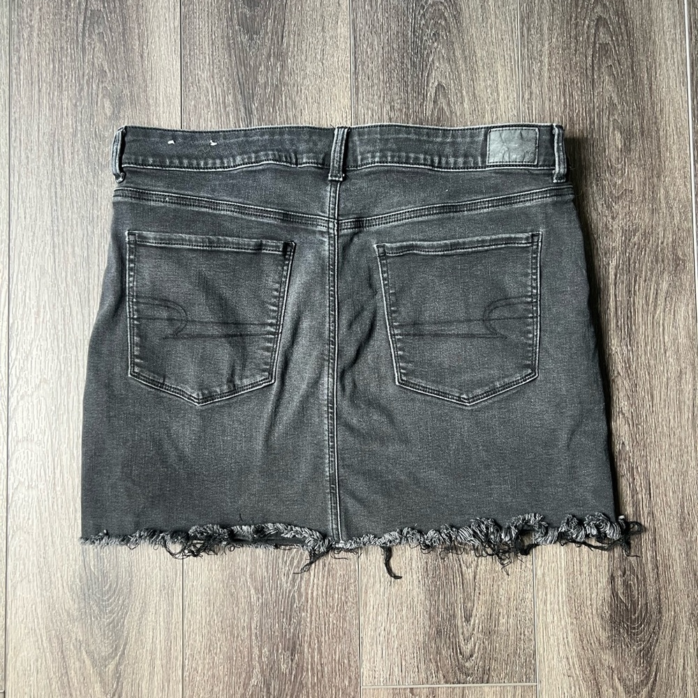 American Eagle Next Level Skirt - Picture 2 of 2